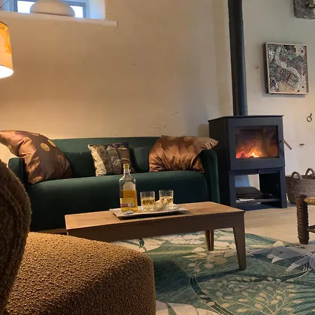 Le Nid Du Manoir Du Cosquer La Roche-Derrien